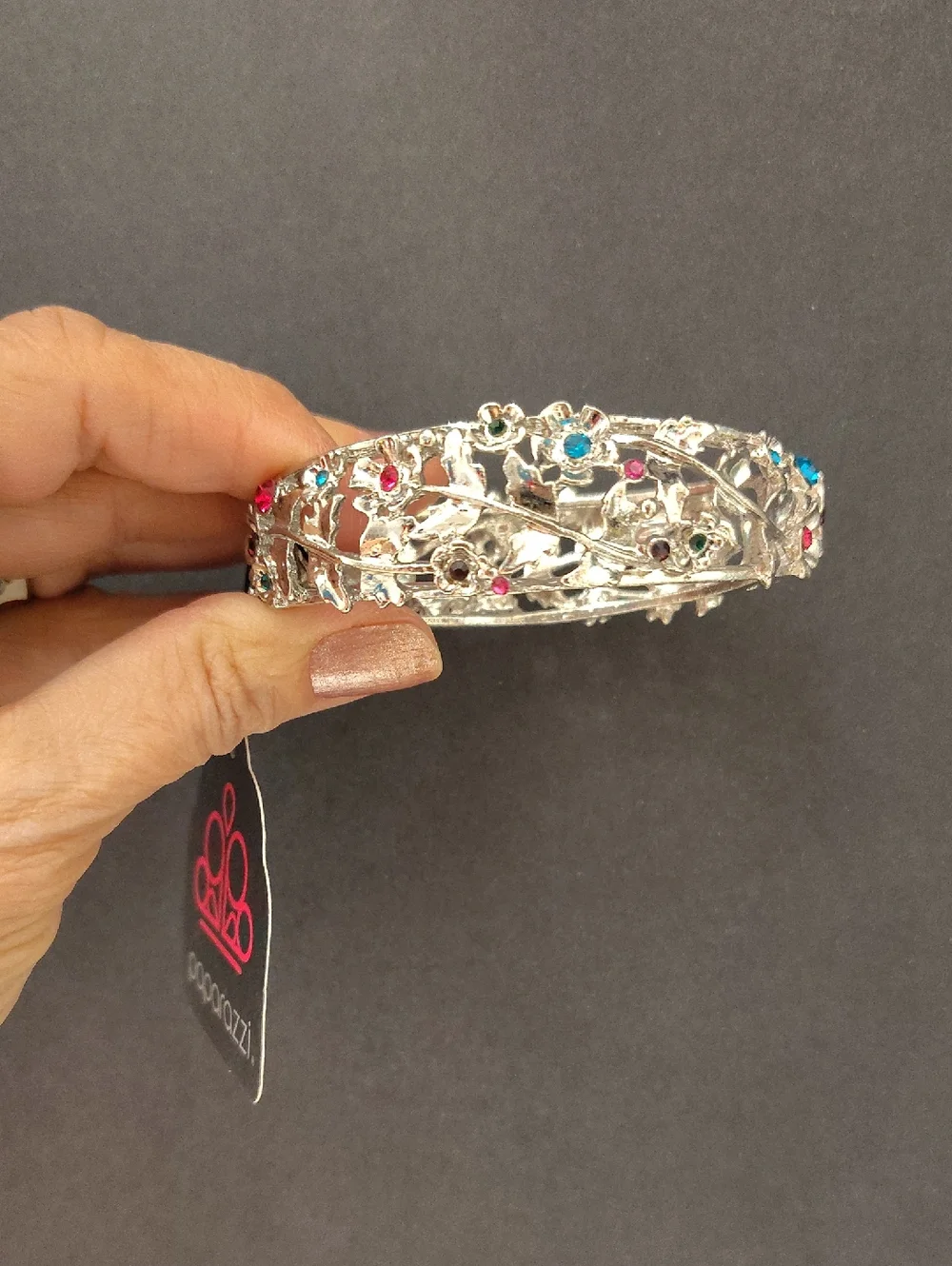 paparazzi "Ripe For The Picking" Floral Metal Hinge Bangle Bracelet - Picture 4 of 4